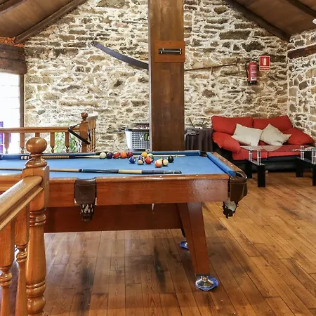 Spacious House With Jacuzzi, Mountain View Near Ferienhaus
