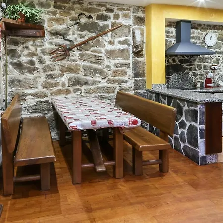 Spacious House With Jacuzzi, Mountain View Near Casa vacanze *